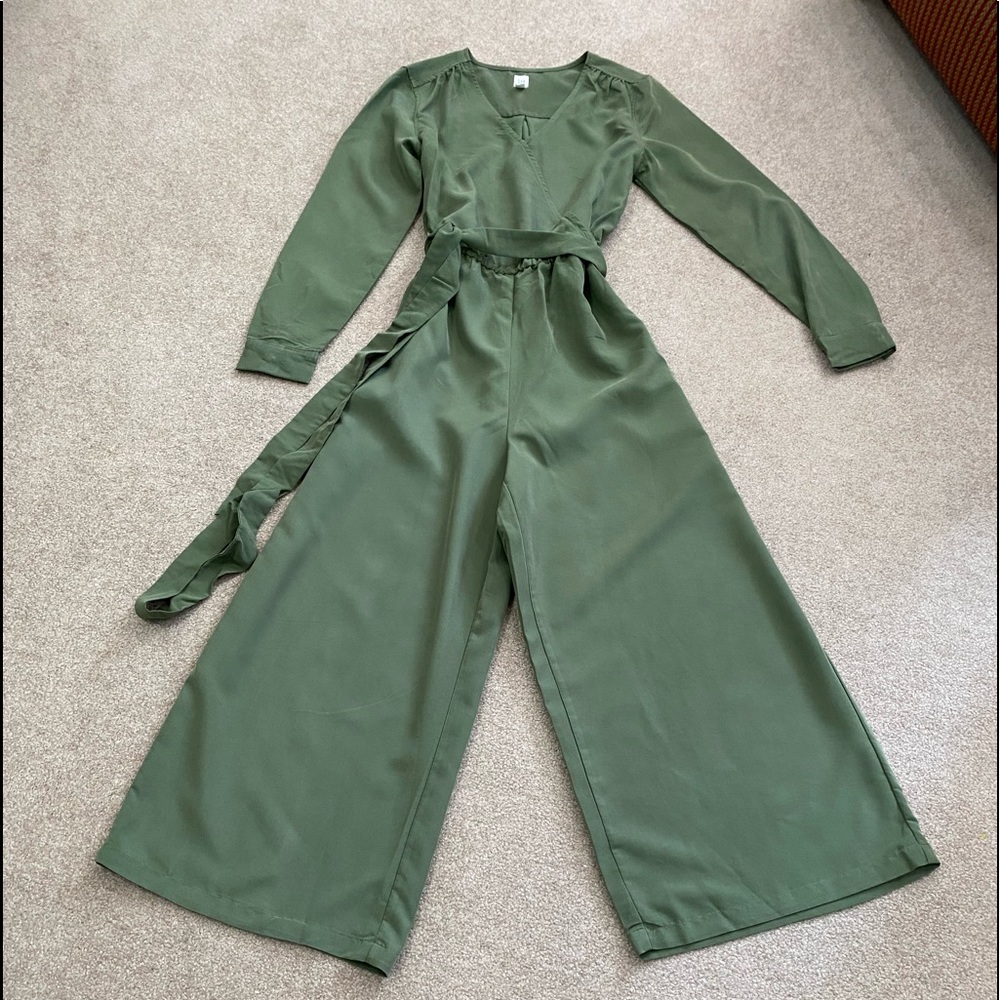 Gap V neck long sleeve wide leg jumpsuit